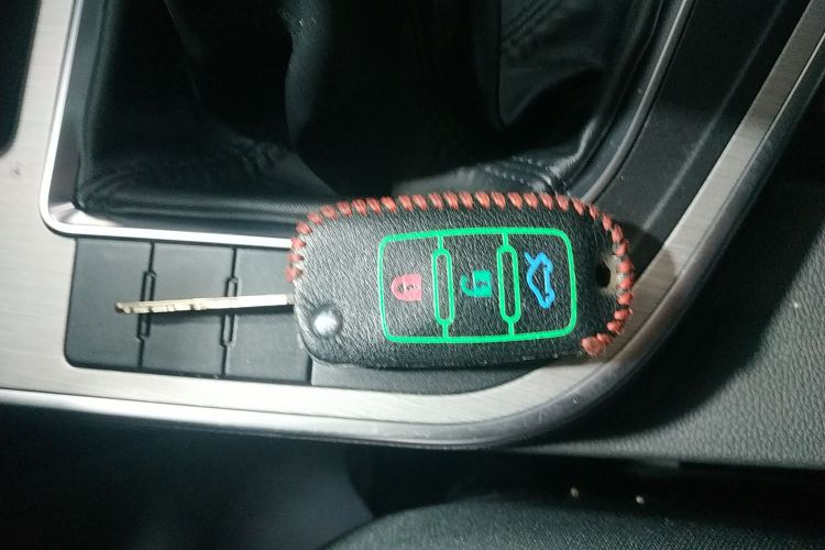 东风风行 风行T5 2022款 盛世款 1.6L 手动筑梦版五座中控内饰7001