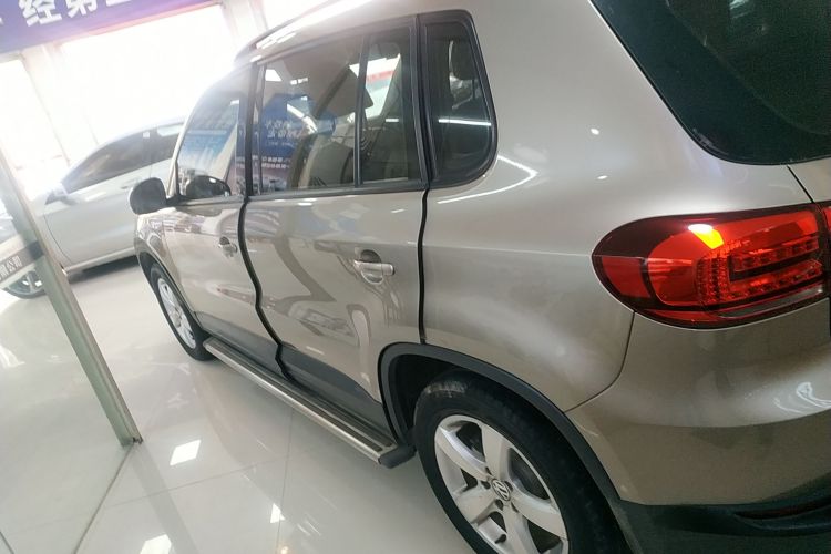 大众 途观 2013款 1.8TSI 自动两驱舒适版车身外观6003