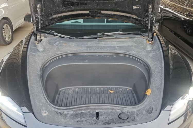 特斯拉 Model 3 2023款 长续航全轮驱动版机舱底盘24