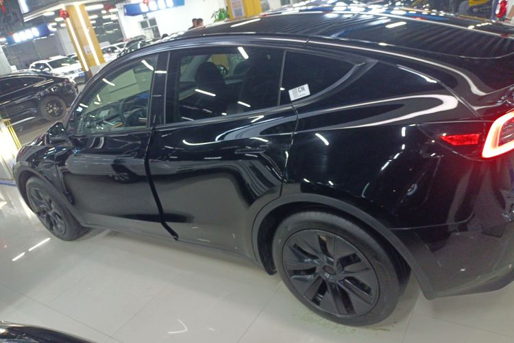 特斯拉 Model Y 2024款 后轮驱动版车身外观6003