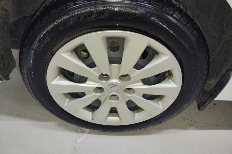 日产 轩逸 2021款 经典 1.6XE CVT舒适版车身外观6008