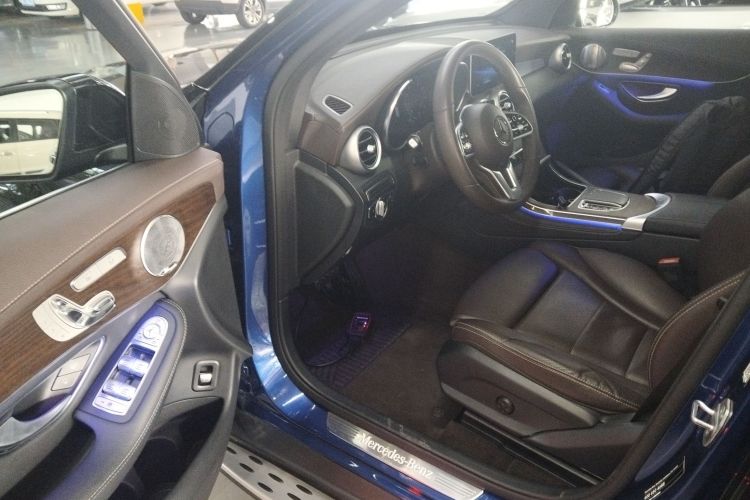 奔驰GLC 2021款 GLC 260 L 4MATIC 豪华型中控内饰7003