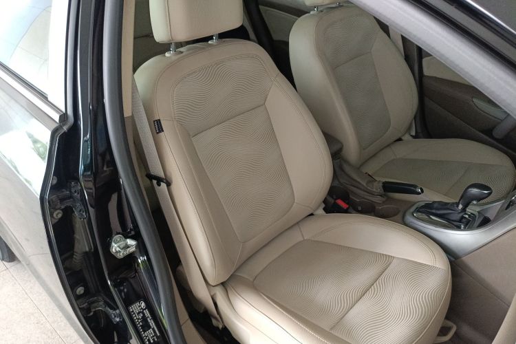 别克 英朗 2013款 GT 1.6L 自动时尚版局部细节41