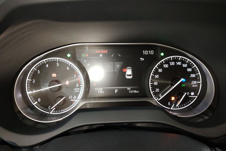 丰田 威飒 2023款 2.0L CVT两驱豪华版中控内饰14