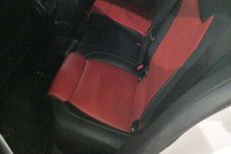 奔驰CLA AMG 2022款 AMG CLA 35 4MATIC中控内饰21