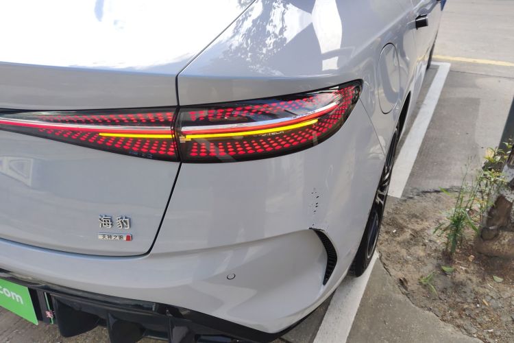 比亚迪 海豹 2025款 改款 650智驾版车身外观6006