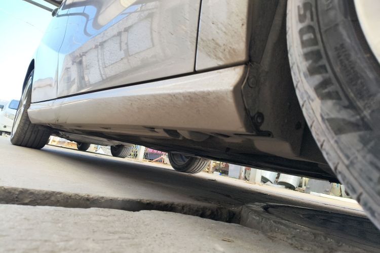 奔驰B级 2015款 B 200 时尚型局部细节9001