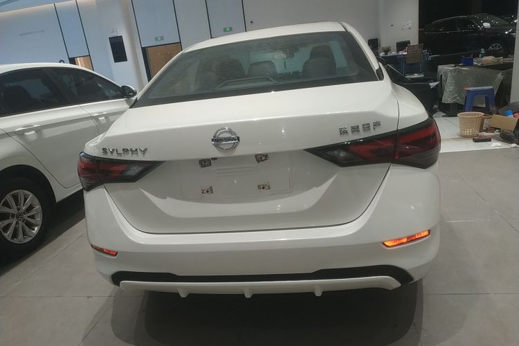 日产 轩逸 2021款 1.6L XL CVT悦享版车身外观6004