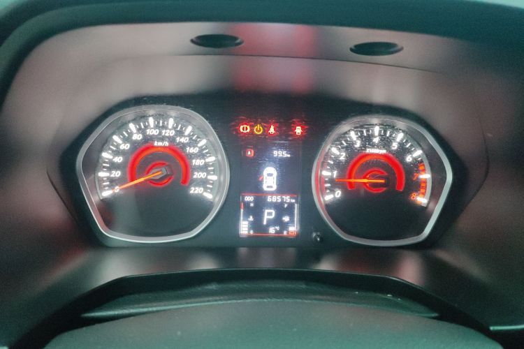 东南DX3 2018款 1.5T CVT尊贵型局部细节14