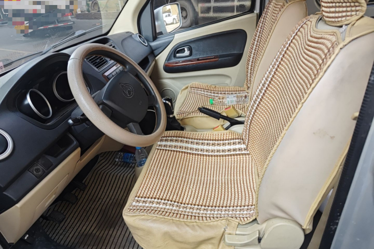 长安凯程 长安睿行M80 2014款 1.5L标准型4G15S中控内饰19