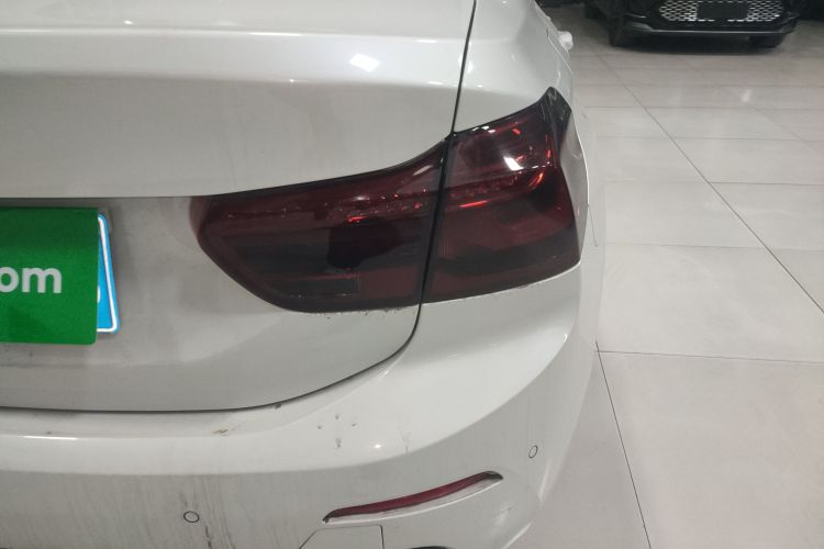 宝马1系 2018款 改款 118i 运动型车身外观9