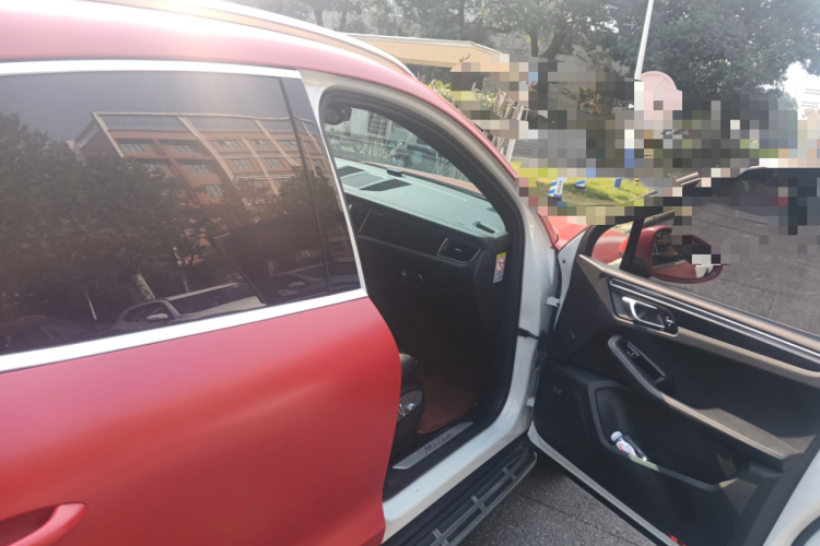 保时捷 2016款 Macan 2.0T局部细节9005