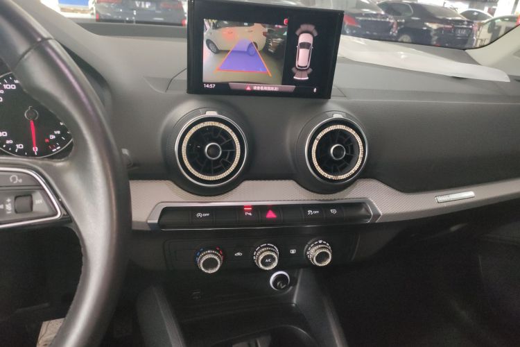 奥迪Q2L 2020款 35 TFSI 进取动感型局部细节16