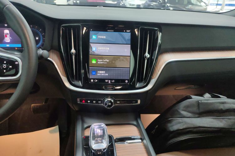 沃尔沃S60 2024款 B4 智远豪华版中控内饰16