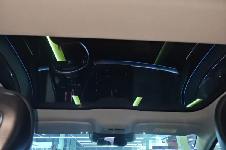 小鹏P7 2022款 480E局部细节22