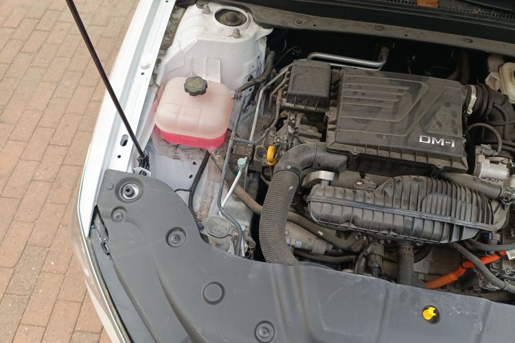 比亚迪 秦PLUS 2023款 冠军版 DM-i 120KM领先型局部细节9006