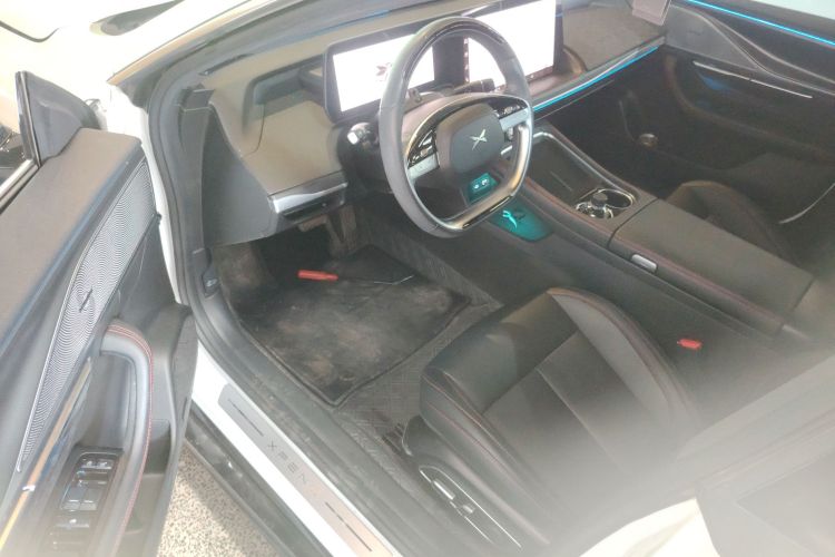 小鹏P7 2024款 P7i 550 Pro中控内饰7003