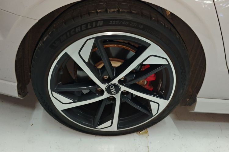 奥迪S3 2019款 S3 2.0T Limousine车身外观6010