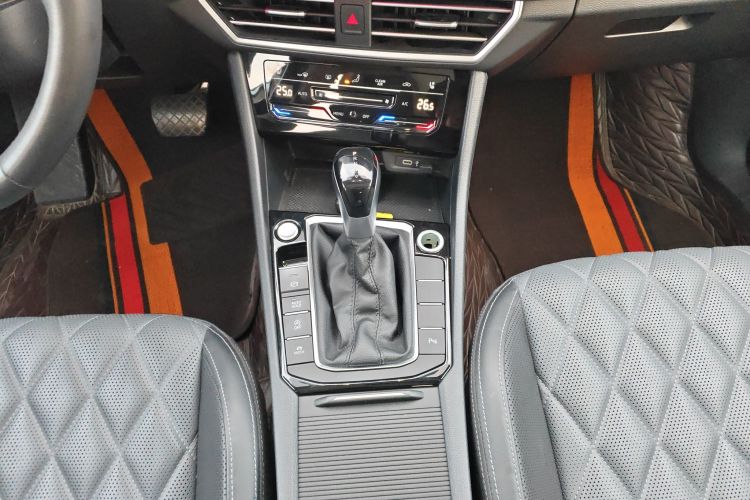 大众 速腾 2023款 300TSI DSG卓越版局部细节18