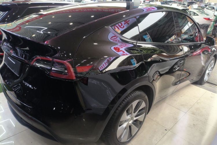 特斯拉 Model Y 2022款 后轮驱动版车身外观6005