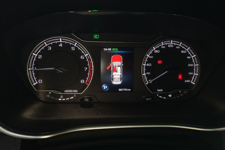 吉利汽车 缤瑞 2019款 200T DCT缤驰版中控内饰14