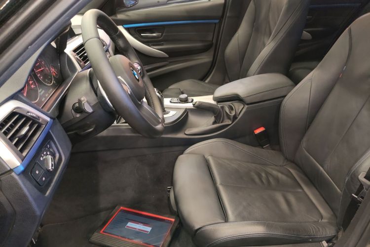 宝马3系 2018款 320i M运动套装局部细节19