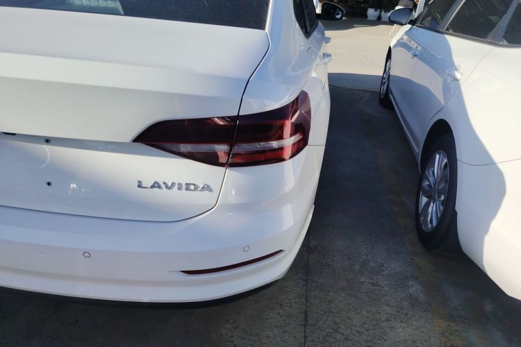 大众 朗逸 2022款 1.5L 自动风尚版车身外观6006