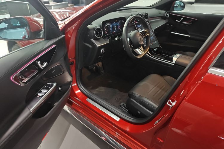 奔驰C级 2024款 C 200 L 运动版中控内饰20