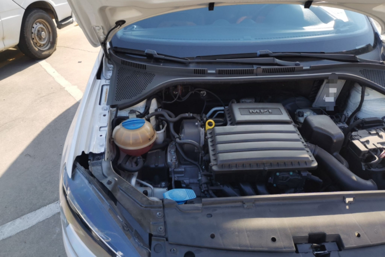 大众 捷达 2015款 质惠版 1.6L 自动时尚型机舱底盘25