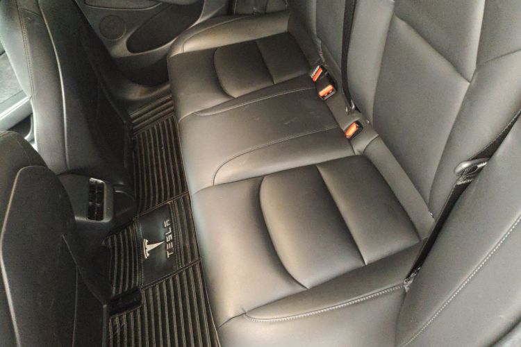 特斯拉 Model 3 2021款 标准续航后驱升级版中控内饰7004