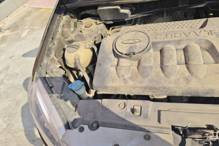 奇瑞 瑞虎5 2014款 2.0L 手动家悦版机舱底盘25