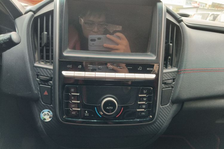 纳智捷 U5 SUV 2017款 1.6L 手动骑士版中控内饰16