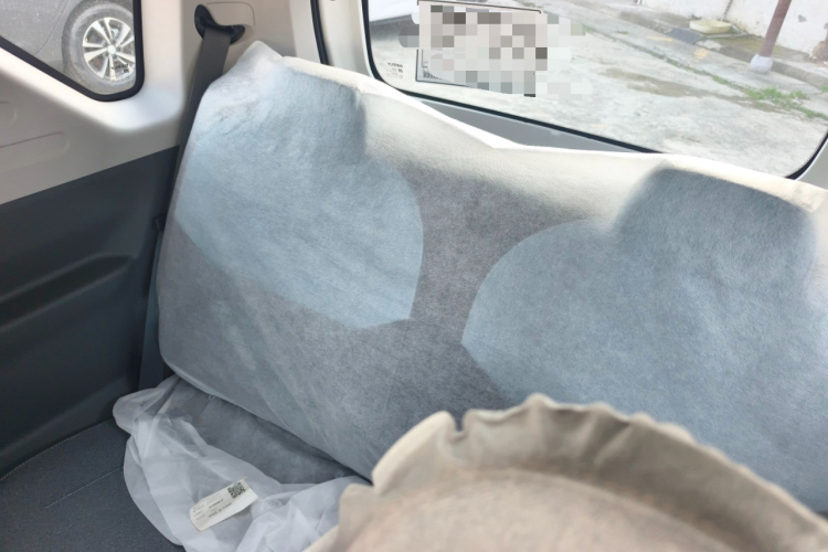 吉利银河 2024款 熊猫mini 200km 耐力熊中控内饰7004