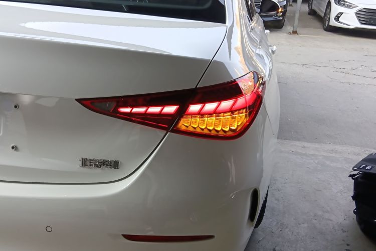 奔驰C级 2022款 改款 C 260 L 运动版车身外观6006