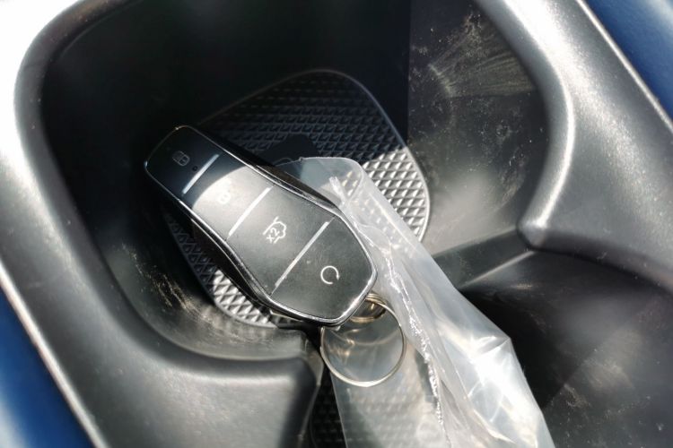 比亚迪 海鸥 2025款 智驾版 305km 活力版中控内饰7001