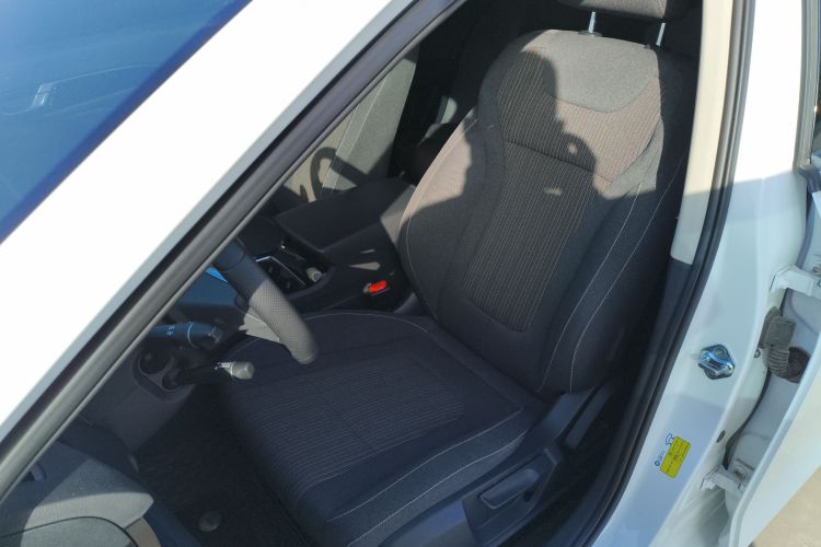 奔腾B70 2022款 第三代 1.5T 自动乐享型局部细节19