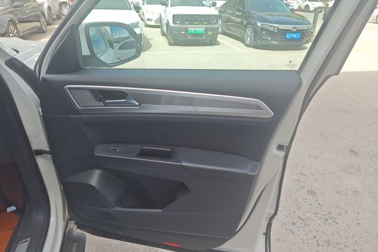 大众 途昂 2019款 330TSI 两驱豪华版 国VI中控内饰42