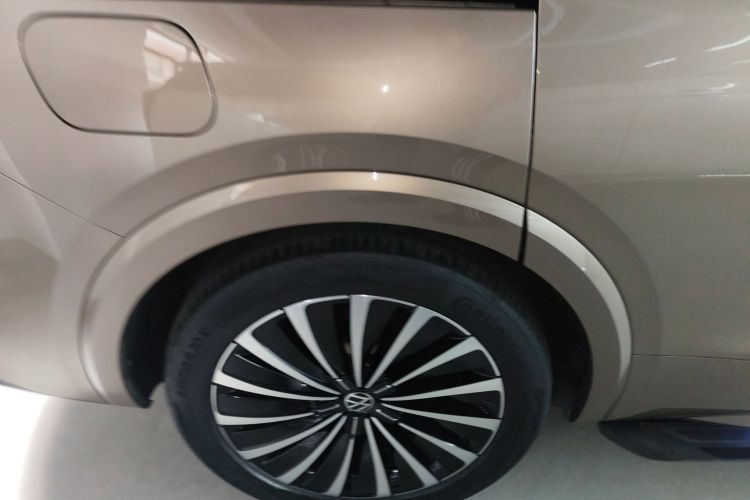 大众 威然 2020款 380TSI 尊贵版车身外观6008