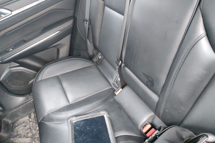 领克01 2021款 2.0TD 两驱型Pro中控内饰21