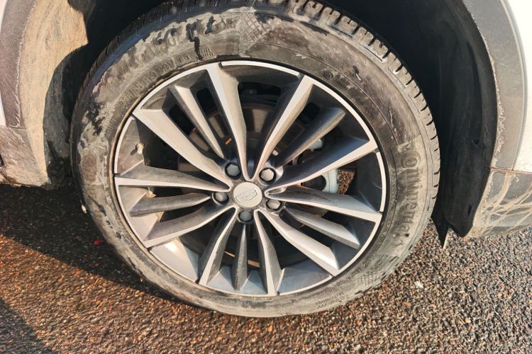 吉利汽车 博越 2018款 1.8TD 自动两驱智尊型4G互联版车身外观10