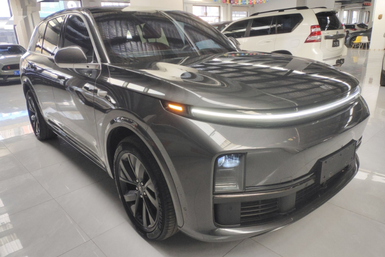 理想汽车 理想L7 2023款 Air车身外观3