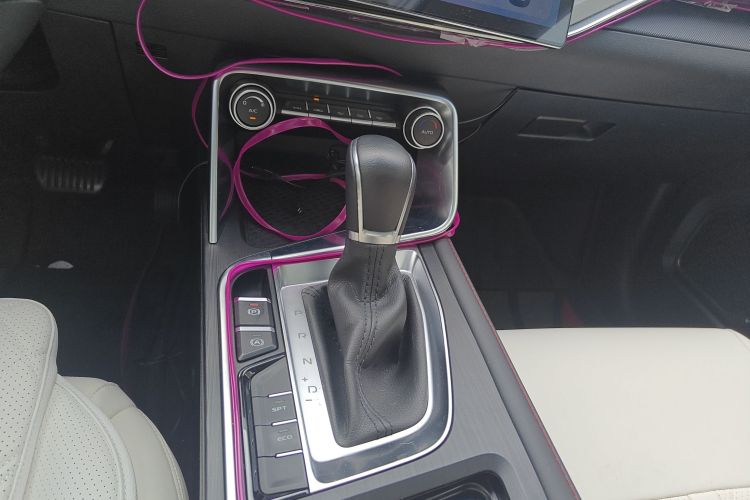 吉利汽车 缤瑞 2019款 200T DCT缤致版中控内饰18