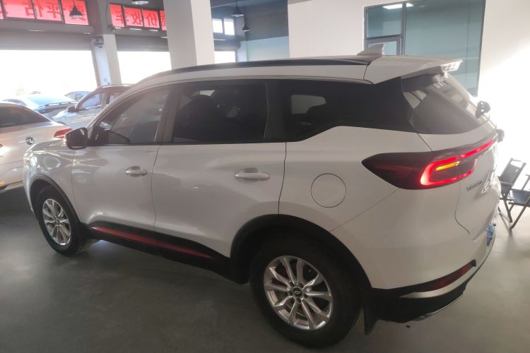 奇瑞 瑞虎7 2022款 超能版 1.5T CVT超能卫士车身外观4