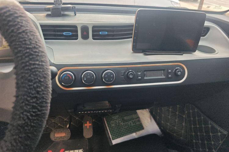 五菱汽车 宏光MINIEV 2020款 自在款 磷酸铁锂中控内饰16