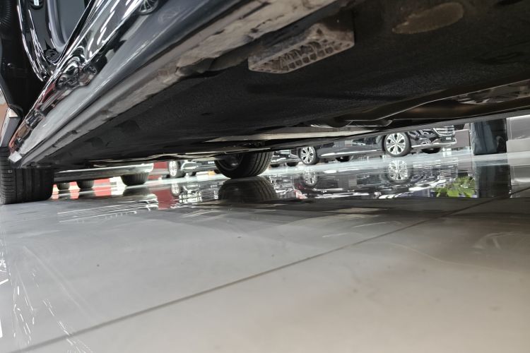 奥迪A8 2024款 A8L 50 TFSI quattro 臻选型局部细节9001