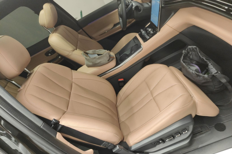 蔚来ES8 2022款 75kWh 六座版局部细节41