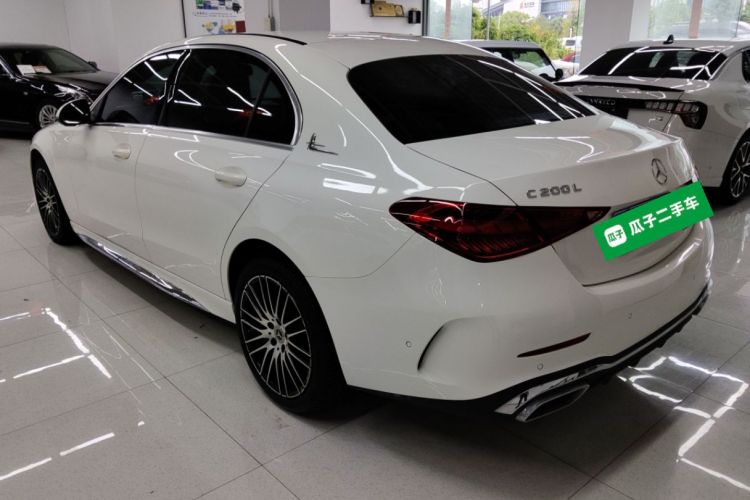 奔驰C级 2023款 改款 C 200 L 运动版车身外观4