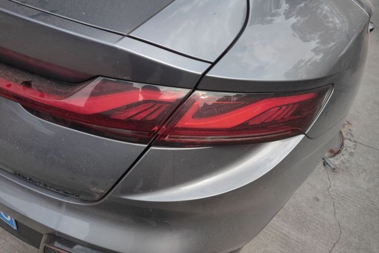 名爵 MG7 2023款 2.0T 自动猎美尊享版车身外观6006