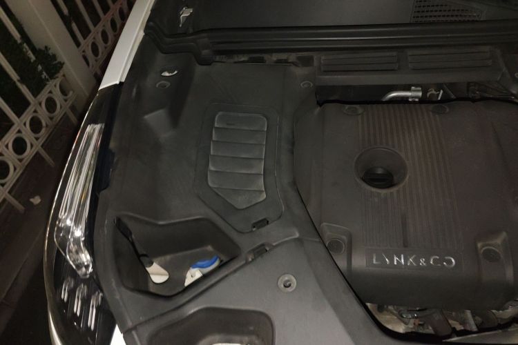 领克01 2017款 2.0T 四驱劲Pro版局部细节9006