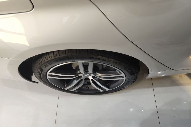 宝马5系 2022款 改款二 530Li xDrive 豪华套装车身外观6008